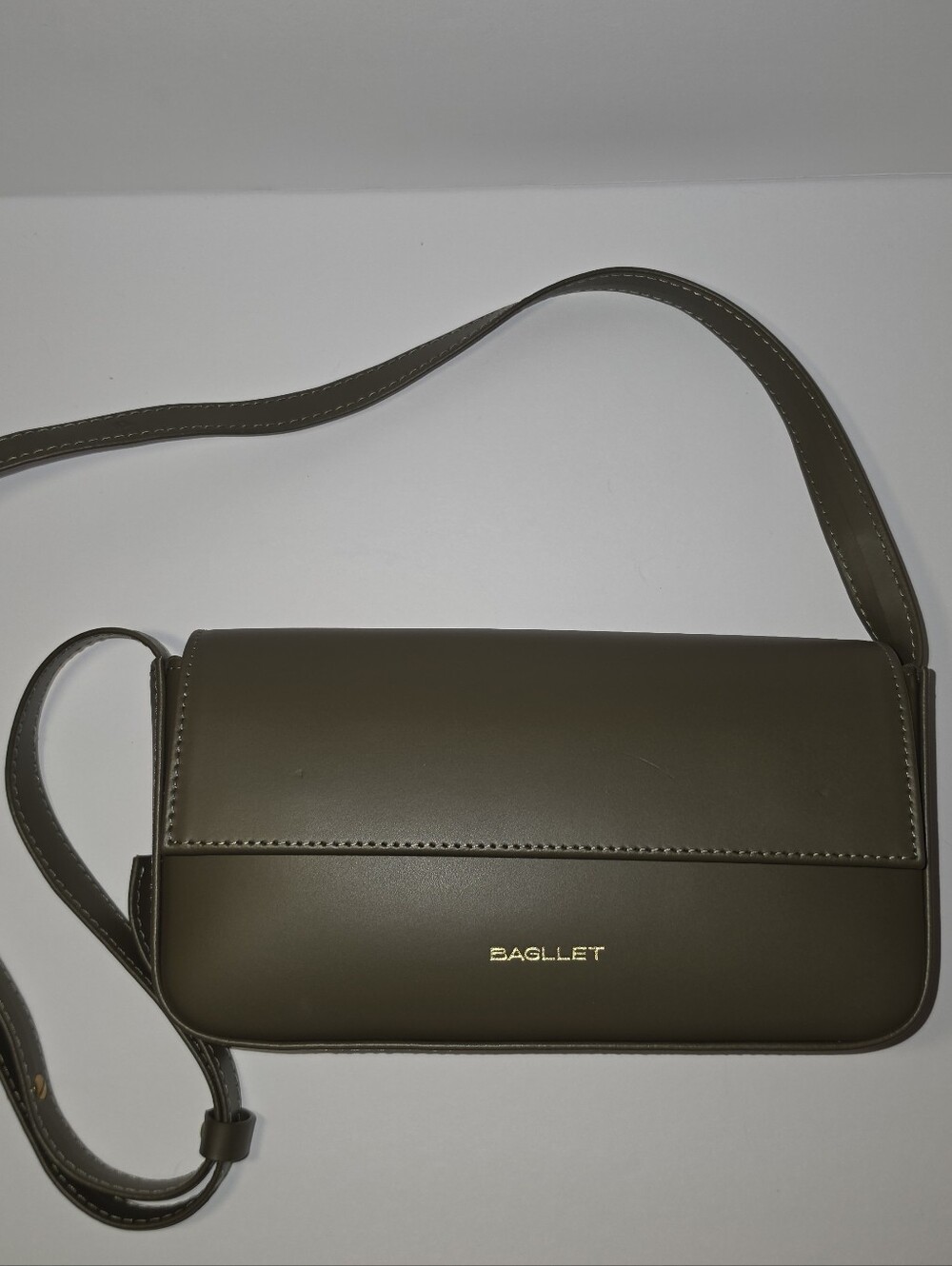 BAGLLET BG105 Olive Italian Leather Baguette Crossbody Bag - Picture 8 of 16